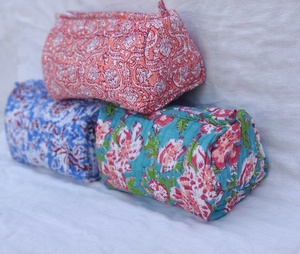กระเป๋าห้องน้ำ - Product Image 2