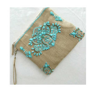 2023 Guru Kirpa lujo señoras noche boda bolso de mano indio hecho a mano con cuentas tela sobre nueva llegada exportación colección - Product Image 1