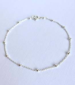   สร้อยข้อมือเงินแท้สเตอร์ลิงแฮนด์เมดแฮปปี้เนสแบบโซ่ดาวเทียม - Product Image 1