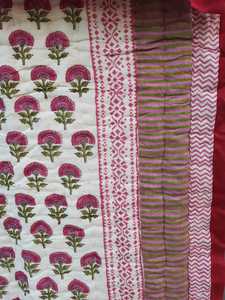 Luxueux bloc à main imprimé tissu matelassé coton remplissage à l'intérieur couverture couettes réversibles maison literie ameublement couette - Product Image 3