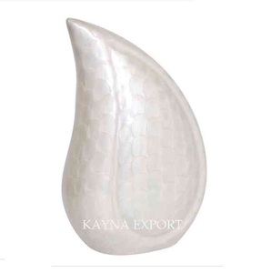 BELLE LARME ROUGE GOUTTE ÉMAIL ROUGE URNE EN MÉTAL REVÊTU POUR L'UTILISATION DE REMPLISSAGE DE CENDRES HUMAINES POUR L'URNE EN GROS DE LARME FUNÉRAIRE - Product Image 2