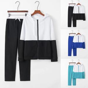 Survêtements en polaire Streetwear personnalisés avec logo, ensembles de sweat à capuche tendance et salopette patchwork à la mode - Product Image 1