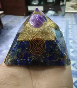 Nouvelle boule d'améthyste avec puces de lapis Pyramide d'orgonite Cristal d'agate Produits Grossiste de mascotte de pierres précieuses de style Feng Shui - Product Image 1