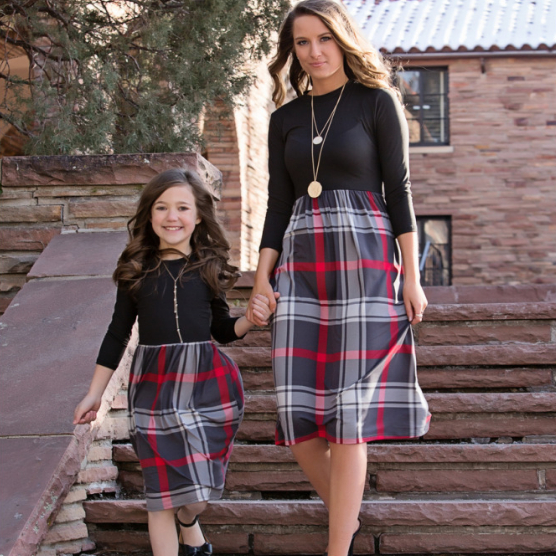 new design fashion family clothes set dress for mother and daughter