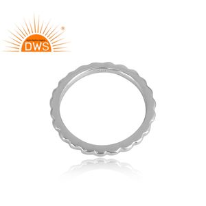 Bague ethnique artisanale en argent massif martelé, bijoux de créateur en argent sterling 925, vente en gros - Product Image 3