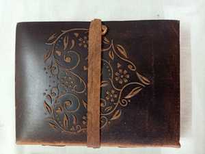 Carnets en cuir gaufré sur mesure avec reliure à anneaux et couvertures à thème vintage pour cadeaux et promotions - Product Image 2