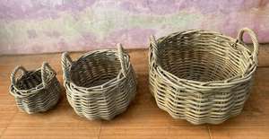 Panier rond en rotin naturel fait main - Product Image 2