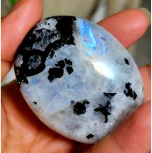 Pierre de lune arc-en-ciel, naturelle, pierre de palmier en cristal, cristaux de guérison pour elle - Product Image 1