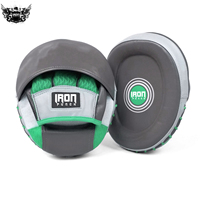 Sac de frappe en cuir personnalisé professionnel IRON PUNCH INDUSTRIES pour l'entraînement aux arts martiaux, boxe et MMA