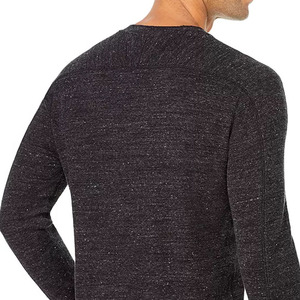 Soldes d'été : T-shirt noir à col rond, T-shirt anthracite à manches longues en pur coton. Vêtements - Product Image 4