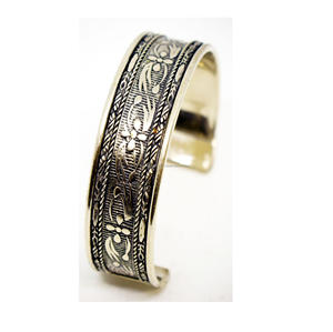 Pulseras de plata de 3mm de espesor 2024 Rhode Island Navidad árabe texturizado oro ajustable joyería en relieve fundición brazalete joyería - Product Image 5