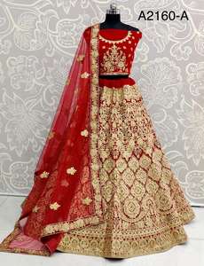Lehenga — vêtements de mariée en soie, tenues brodées lourde, Collection, présentateur, nouvelle Collection rouge de styliste longha - Product Image 4