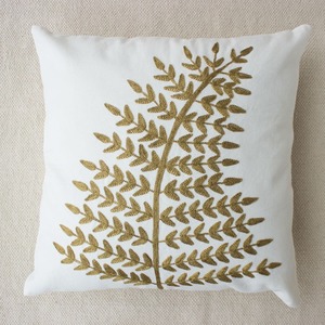 Funda de Cojín de Algodón Bordada Hecha a Mano (16in X 16in) Funda de Cojín Decorativa Bordada Chambray 16X16 - Product Image 2