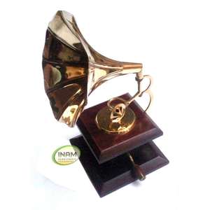 Gramophone Antique, joli produit fait à la main, de styliste, meilleur cadeau, nouvelle collection 2022 - Product Image 1