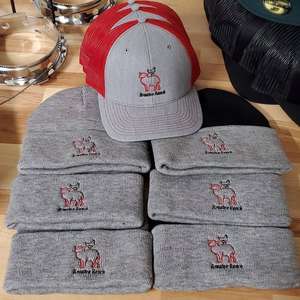 Bonnet brodé avec logo personnalisé Bonnet d'hiver tricoté en laine 100% avec patch Taille unique-Cadeau promotionnel pour nom d'entreprise - Product Image 3