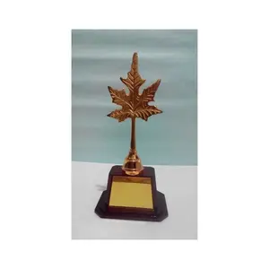 Elegante clássico artesanal único, feito à mão, design de folhas banhadas a ouro, esportes personalizados, fantasia, troféu para escola