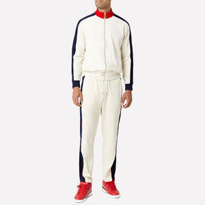 Chándal Deportivo Personalizado para Hombre de Fútbol - Transpirable, Ligero, Reversible, Envío Aéreo - Product Image 1