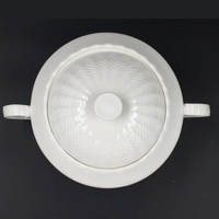 En gros 2022 Offre Spéciale Relief Blanc Porcelaine Soupière Soupe Ensemble Avec Double Oreilles