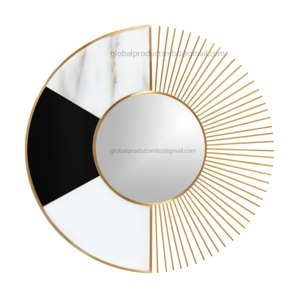 Magnifique miroir mural arqué pour chambre à coucher, cadre en métal couleur or avec structure latérale - Product Image 1