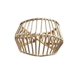 Rond de serviette en fer fini or Designer vente en gros porte-mouchoirs de luxe meilleure vente anneau de serviette décoratif de table - Product Image 1