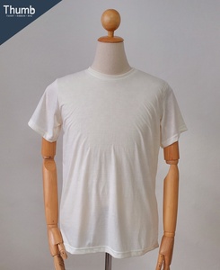 เสื้อยืดแขนสั้นคอกลมทรงปกติสำหรับผู้ชาย สีเบจล้วน ผลิตจากโพลีเอสเตอร์ 100% เหมาะสำหรับงานซับลิเมชั่น เนื้อผ้าเจอร์ซีย์ถัก ระบายอากาศได้ดี สวมใส่สบาย - Product Image 2