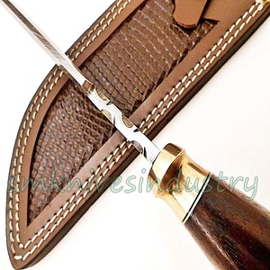 Cuchillo Bowie de Supervivencia y Caza, Hecho a Mano con Acero de Damasco y Mango de Madera de Palisandro, Duradero, OEM (smk1701), Garantía de 3 Años - Product Image 6