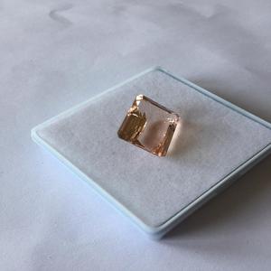 Morganita natural Calidad AAA Corte Esmeralda 14,5x18x9mm Excelente color rosa con certificado IGI para pulir - Product Image 2