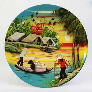 漆塗りの木製プレートクラシックな伝統的なベトナムスタイル
