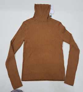 Lot de surplus de pulls à col roulé pour femmes, coupe ajustée, extensibles, à manches longues, avec étiquettes de marque, provenance Bangladesh - Product Image 2