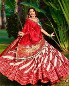 Lehenga choli-tela de seda de mantequilla pesada, nuevo diseño impreso, con bordado, trabajo a juego, dupatta y bl - Product Image 4