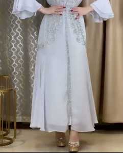 ---- TRENDY---WHITE--CAFTAN vestido con hermosa. Embellecida en cuentas de vidrio cristal piedra trabajo. Para. La fiesta-ropa de boda. 2021 - Product Image 1
