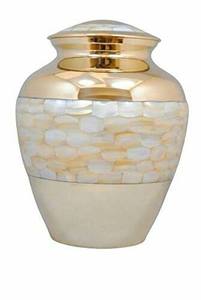 Urna de cremación de mascotas con estampado de pata de latón para cenizas - Product Image 5