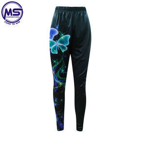 Vente en gros Pantalon serré sans couture de fitness ajusté de couleur unie respirante de qualité supérieure Vêtements de sport personnalisés pour femmes - Product Image 4