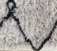 TAPIS EN COTON SHAGGY DE STYLE MAROCAIN TUFTÉ À LA MAIN COULEUR BLANCHE TAPIS ANTI DÉRAPANT MAROCAIN POUR VOTRE MAISON