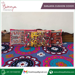 ปลอกหมอนอิงผ้าสองชั้นปักด้วยมือ - Product Image 2