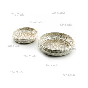 Ensemble de deux bols de service en bois et en nacre pour collations au chocolat de forme ronde aux prix les moins chers - Product Image 3