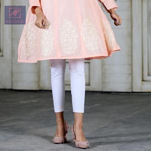 <span class=keywords><strong>2025</strong></span> Mùa Hè Bộ Sưu Tập Ấn Độ Pakistan Phong Cách Bông Kurtis Thiết Kế Hiện Đại Áo Dài Cho Đảng Mặc Handmade Kỹ Thuật - Product Image 3