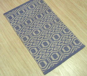 Alfombra Tejida a Mano de Polipropileno Impermeable para Exteriores, Estilo Escandinavo - Product Image 3