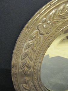 Round Brass <b>Mirror</b> With Floral Leaf Design Traditional Wall Decor - Product Image 2