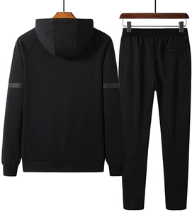 Chándal para entrenamiento y trotar - Product Image 1