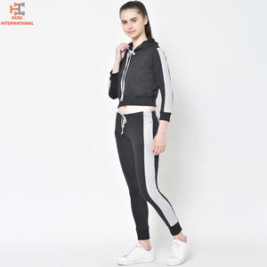 Ensemble de survêtements pour femmes avec tissu extensible, coupe confortable pour la course à pied, le jogging et les tenues décontractées, survêtement pour femmes - Product Image 5