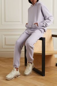 High Quality Winter Brand Design Unisex Men and Women Slim fitted Tracksuit Custom Sweatsuit Tracksuits - Product Image 6