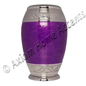 โกศทองเหลืองสำหรับผู้ใหญ่,โกศเคลือบสีม่วงชุบนิกเกิลสำหรับขี้เถ้ามนุษย์โดยสำเนียงบ้าน Axiom - Product Image 1