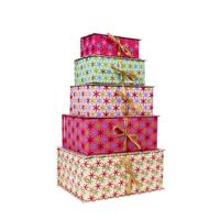Boîte en papier pliable à imprimé floral avec fermeture à ruban Boîte-cadeau en papier imprimé avec logo personnalisé Boîte-cadeau en papier kraft faite à la main
