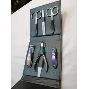 Kit de manucure et pédicure 7-en-1 en acier inoxydable doré arc-en-ciel, vente en gros d'usine, boîte noire 2026 ODM OEM, luxueux et très vendu - Product Image 1