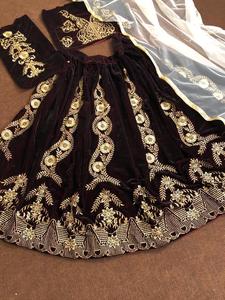 Lahenga Choli-ropa de fiesta de diseño bordado, impresionante colección y venta al por mayor, con o más colores - Product Image 2