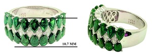 Chine Usine Conception De Haute Qualité 18k Solide Blanc VS SI Réel Brillant Coupe Vert Tsavorite Classique Mariage Large Bande Anneau Femmes - Product Image 2