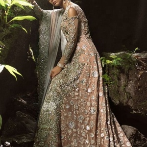 Vestido hasta el suelo de acetato indio/paquistaní de diseño exclusivo ATIYA LIBAS para boda con bordado Zardozi pesado 2019 - Product Image 1