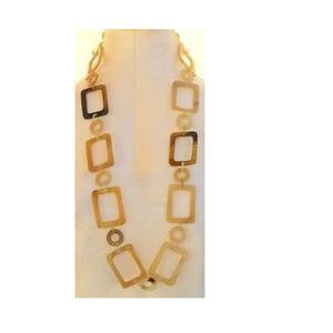 Collier avec pendentif en corne de lotus, pour femmes, filles et hommes, fait à la main avec de la corne de cowboy naturelle en vente - Product Image 5