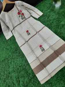 Kurti เสื้อผ้าเรยอนสำหรับผู้หญิงผ้าคอตตอนพาลาซโซดีไซน์แฟชั่นใหม่ล่าสุดทำจากผ้าเรยอนขายส่งในราคาต่ำชาติพันธุ์ - Product Image 2